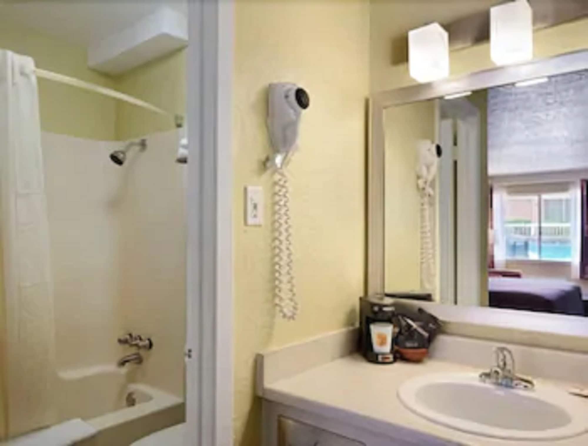Super 8 By Wyndham Kerrville Tx Habitación foto