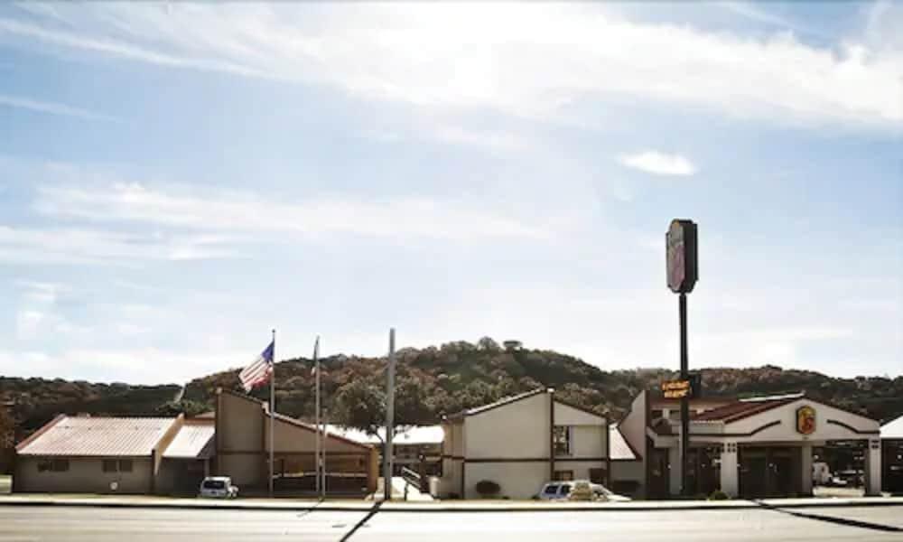 Super 8 By Wyndham Kerrville Tx Exterior foto