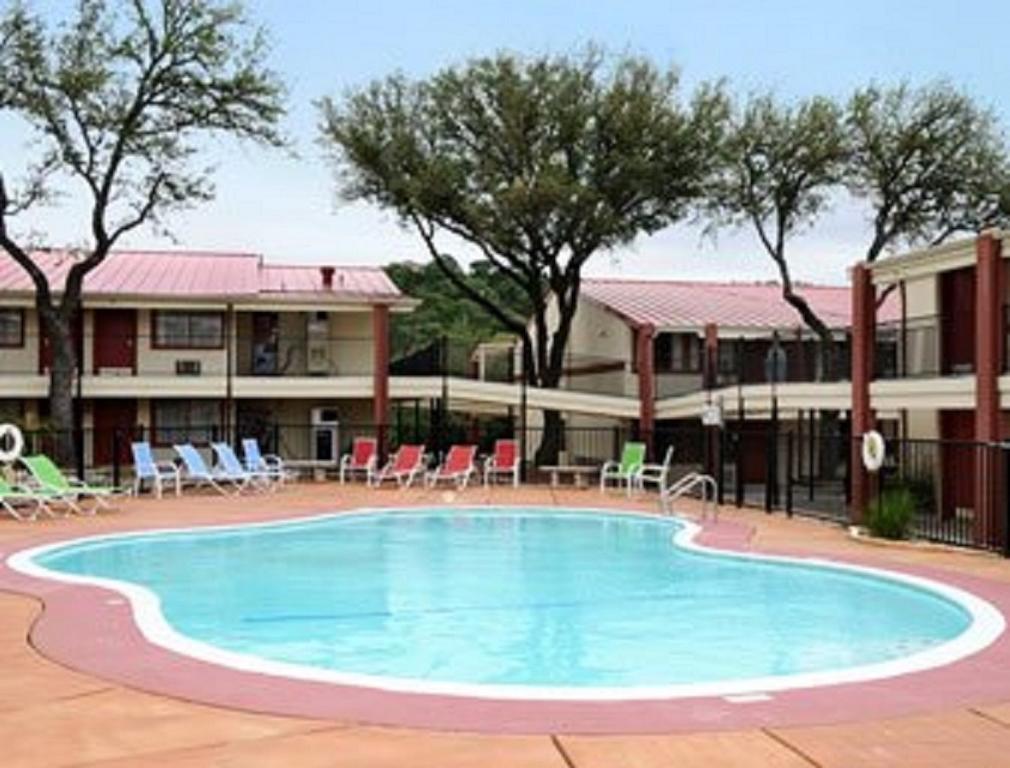 Super 8 By Wyndham Kerrville Tx Facilidades foto